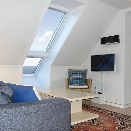 Lovely In With House Sea View