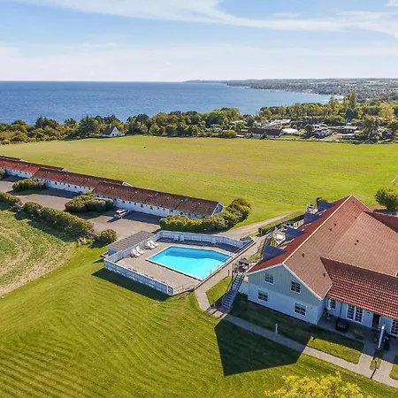 Lovely In With House Sea View